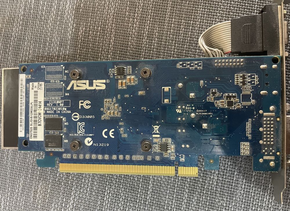 Видеокарта Assus GeForce GT520 1GB DDR3