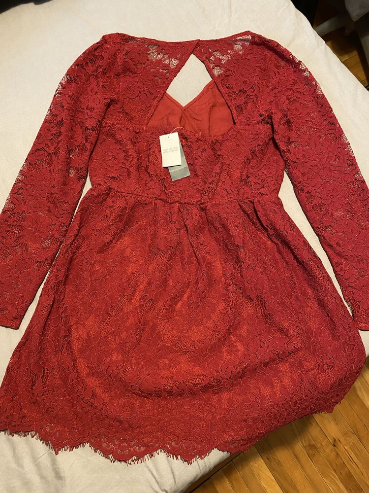 Нова Рокля Abercrombie & fitch
