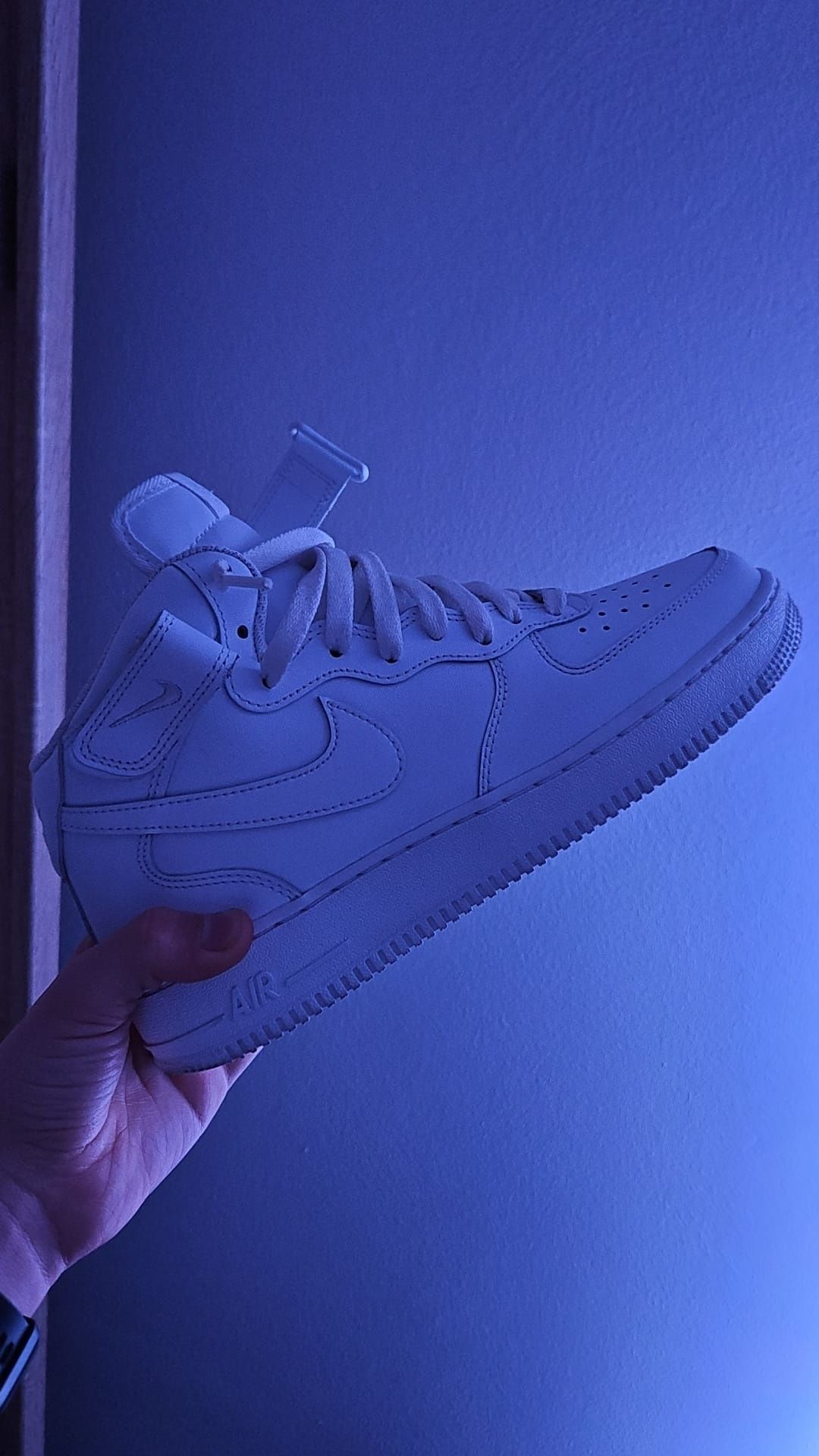 Nile Air Force 1 Mid Triple White