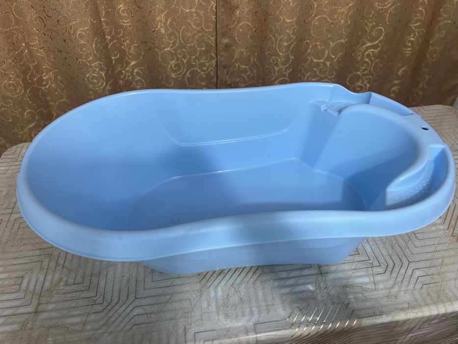 Продам ванночку для купания