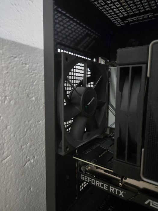 Кутия за компютър Deepcool mATX - CH370, Black с вентилатори