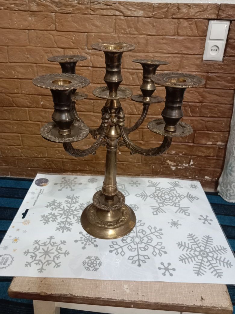 Продам канделябр.
