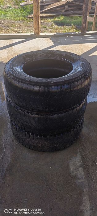 Продам шины в хорошем состояний.