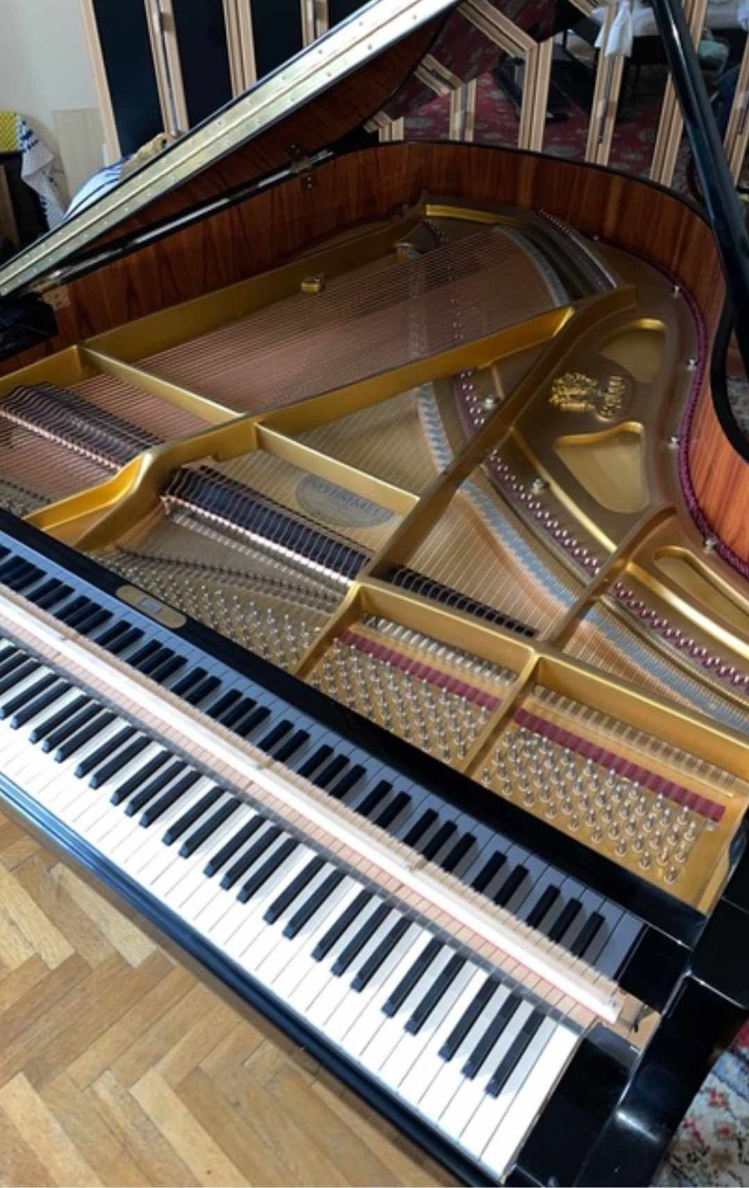 Концертен роял от немската топ марка Schimmel