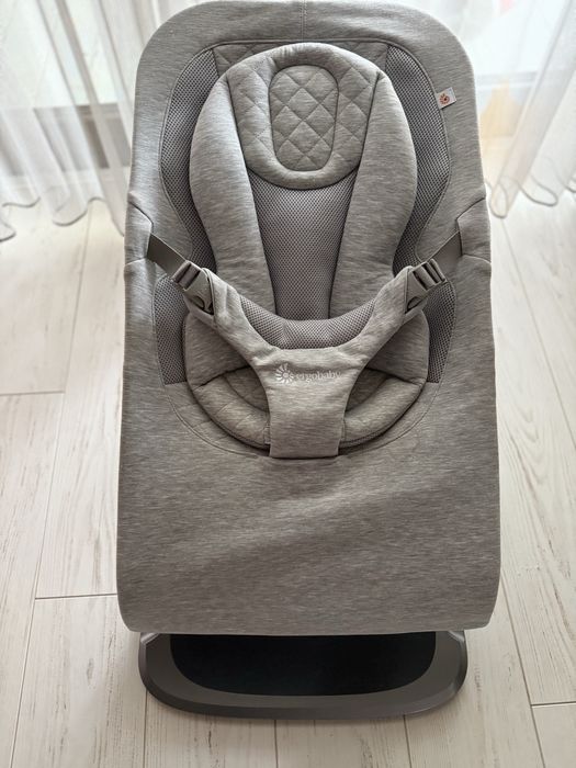 Ergobaby Бебешки шезлонг 3в1 Evolve Light Grey