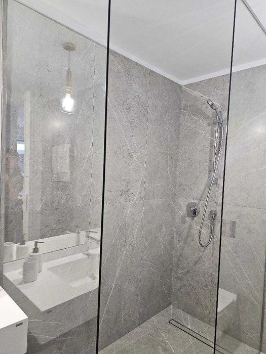 Inchiriez apartament cu 2 camere in ansamblul One Lake Club -Floreasca
