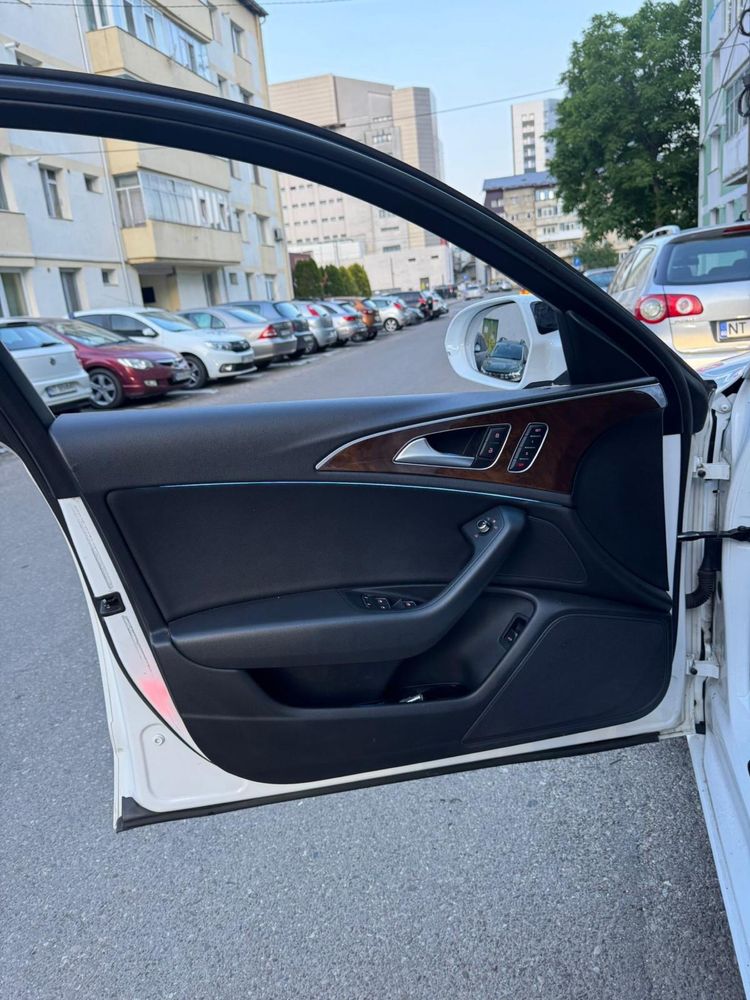 Vând Audi A6 C7
