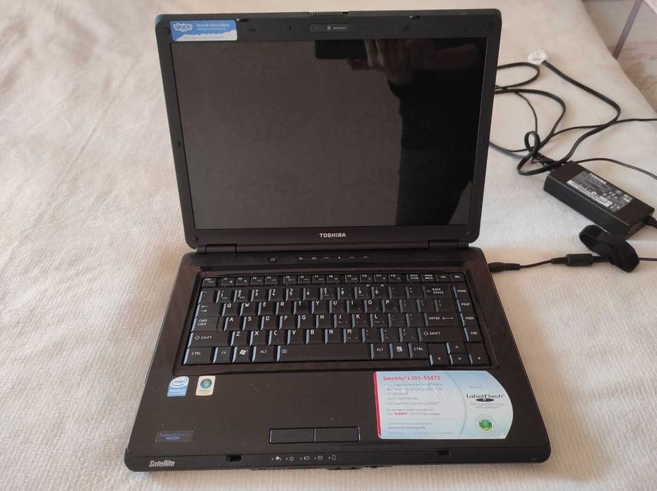 Лаптоп Toshiba Satellite L305-S5875 неработещ/за части