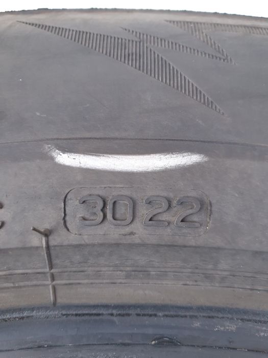 Зимни гуми 2 броя BRIDGESTONE Blizzak LM005 215 65 R17 дот 0322