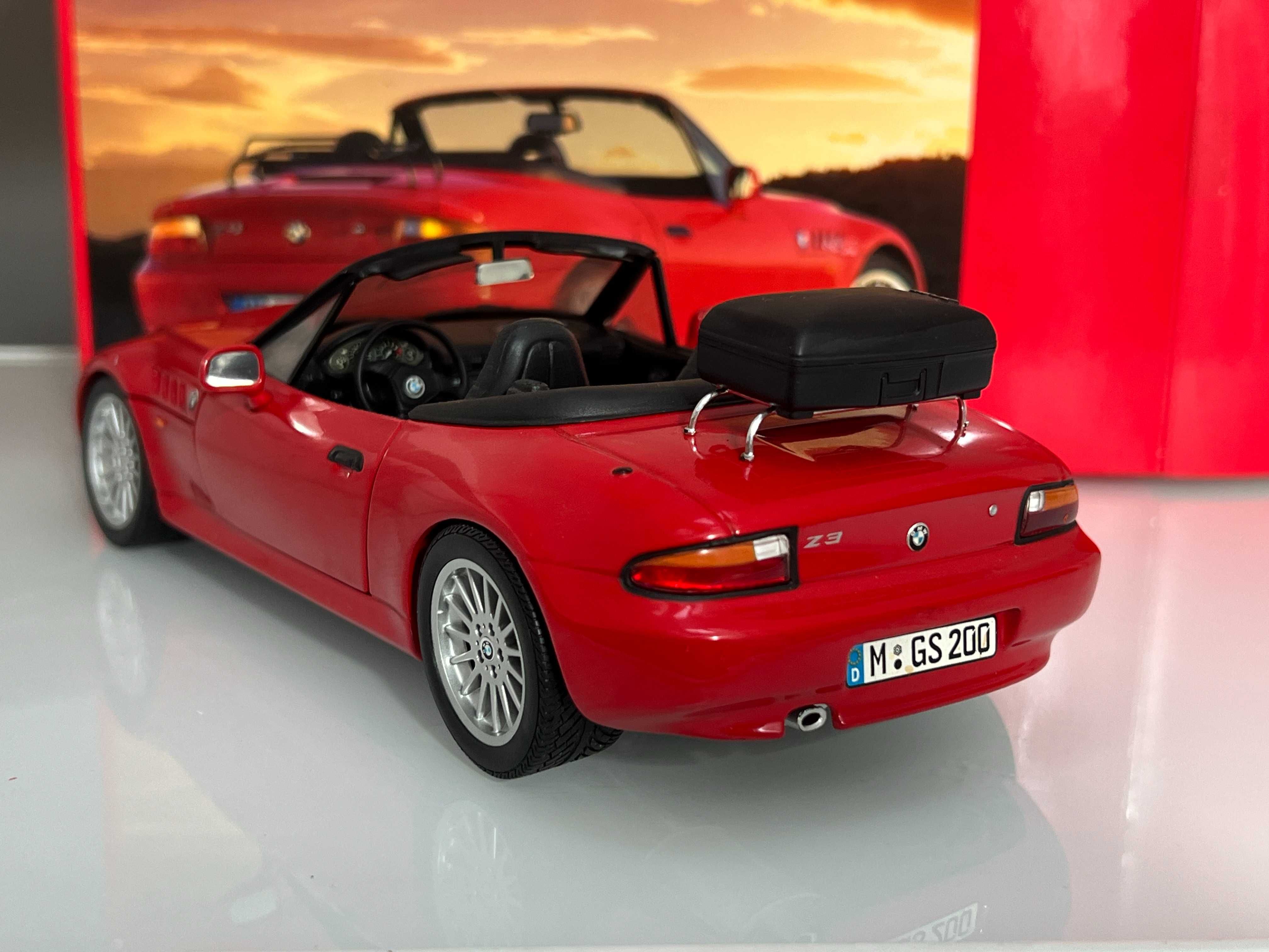 Macheta Auto 1/18 UT Models BMW Z3 Roadster