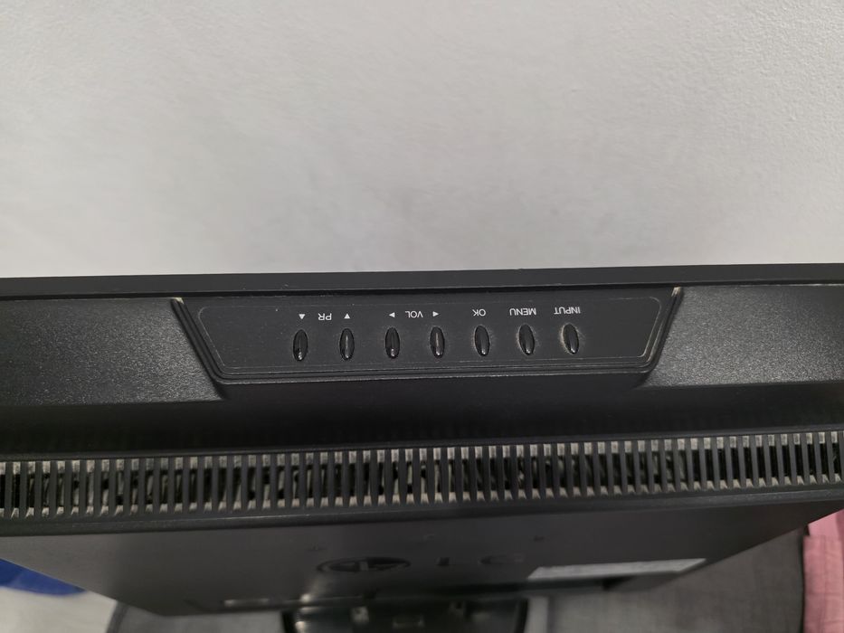 Телевизор    LG.