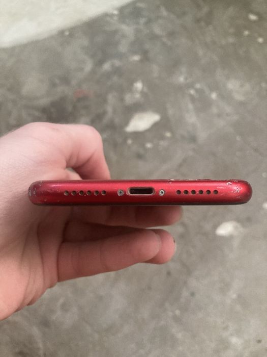 Vand Iphone XR pentru piese.