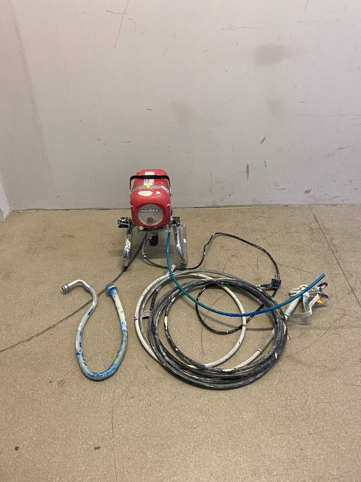 074204	Машина за безвъздушно боядисване 1200W 207bar RDP-HPAS01