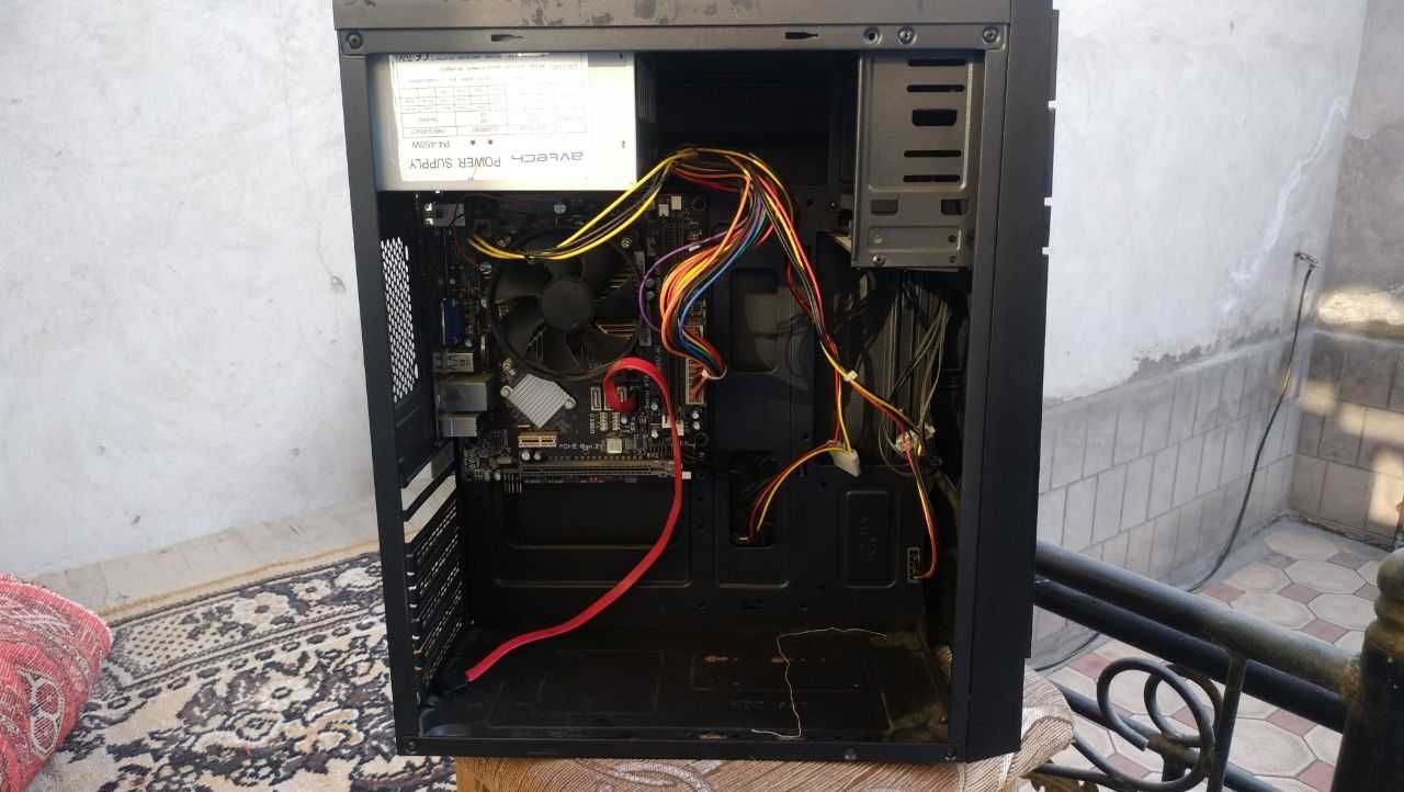 komyuter ECS lga 1155
