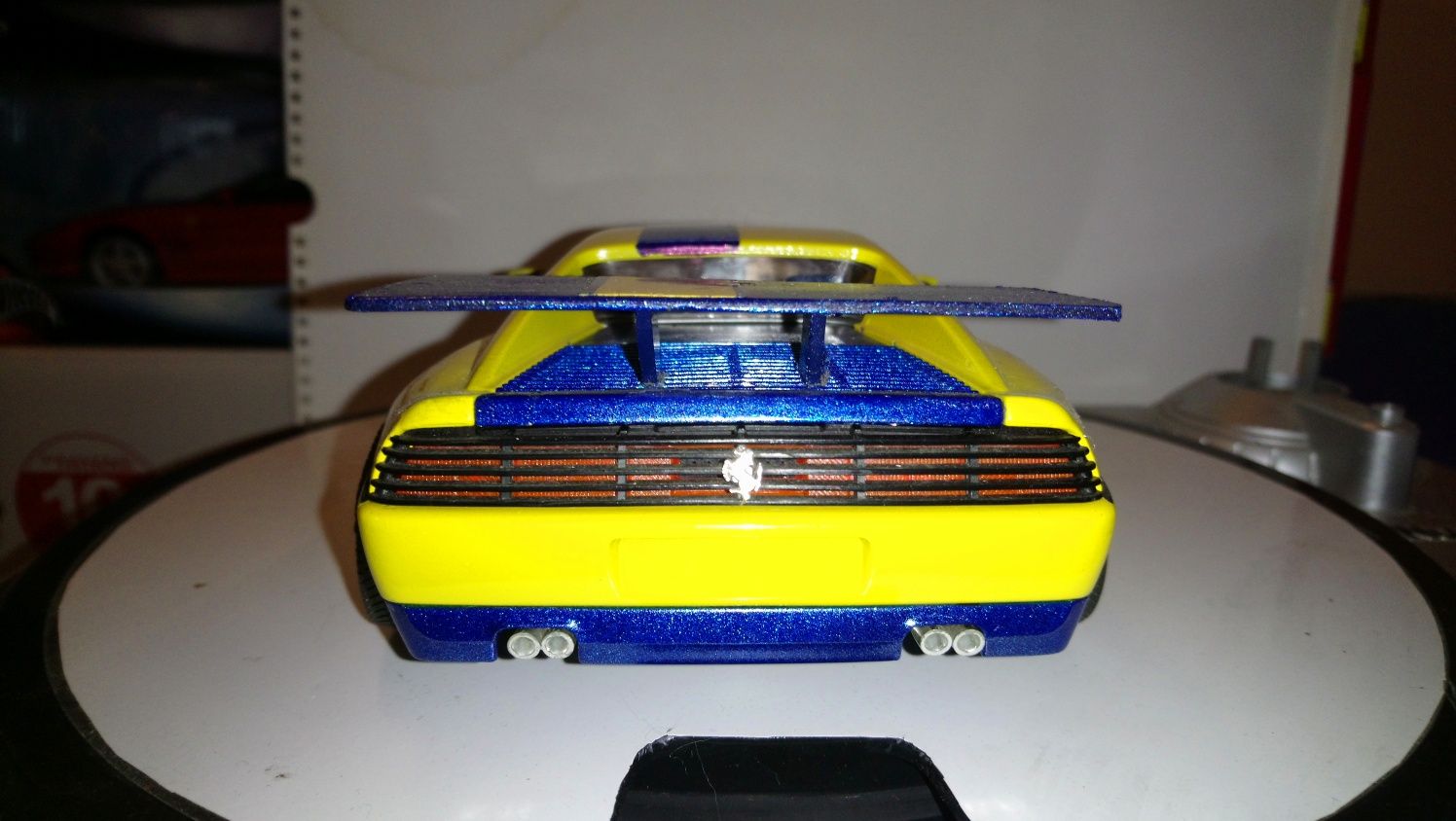 Ferrari 1 :18  348 GT, TB ,TS Bburago ,maisto