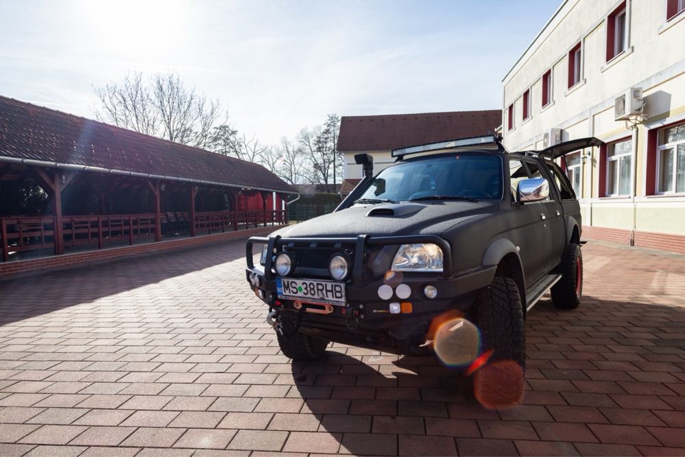 Mitsubishi L200 2.5 diesel manual