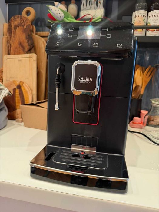 Кафеавтомат GAGGIA Magenta plus чисто нова
