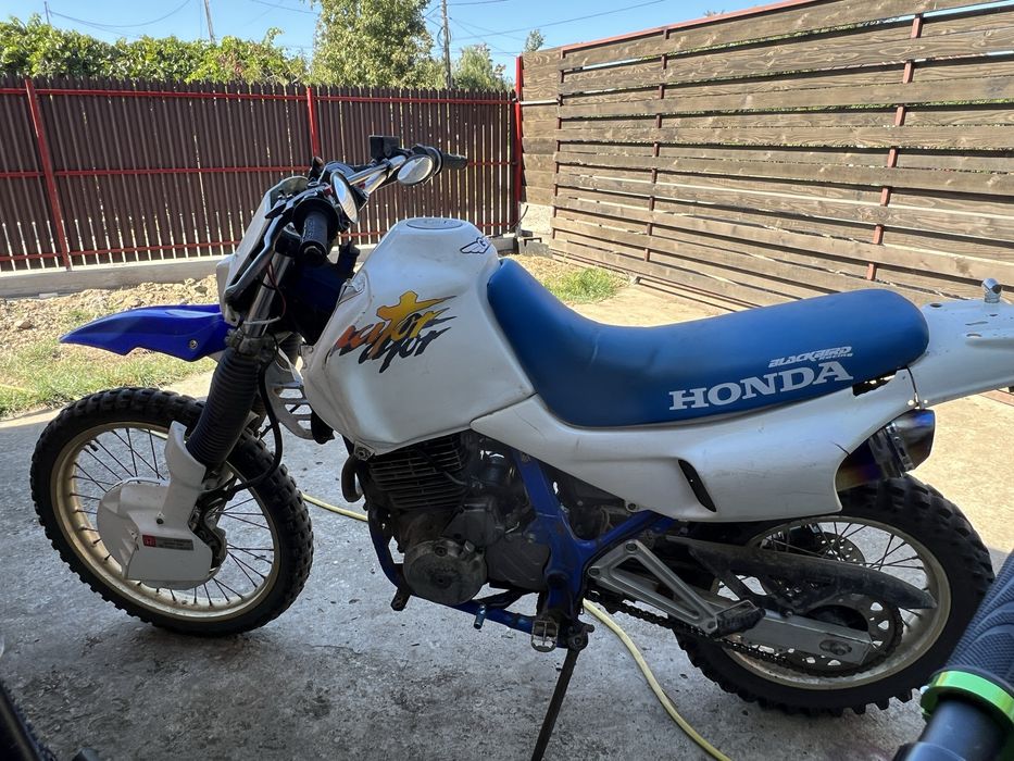 Honda Dominator nx650 cu fiscal.
