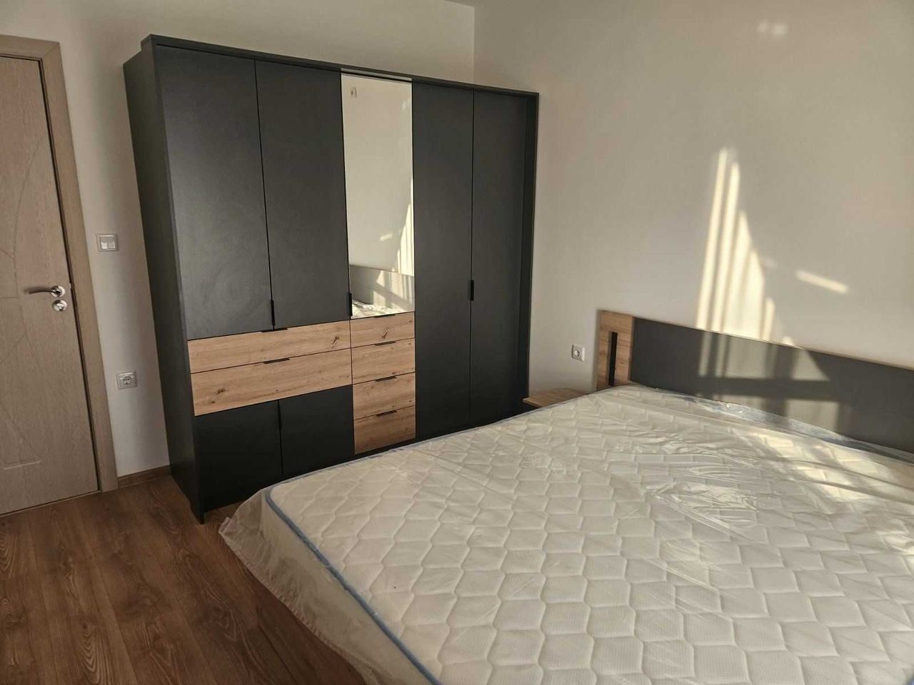 Дава се под наем Двустаен апартамент в Пловдив, Остромила - 65 кв.м за 425 € - Снимка #8