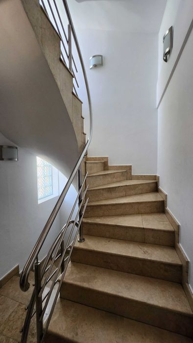 Inchiriez birou executiv Calea Floreasca 242