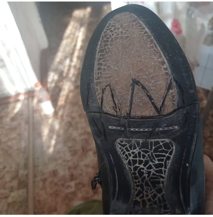 Р..е..м..о..н..т обуви, и тд..