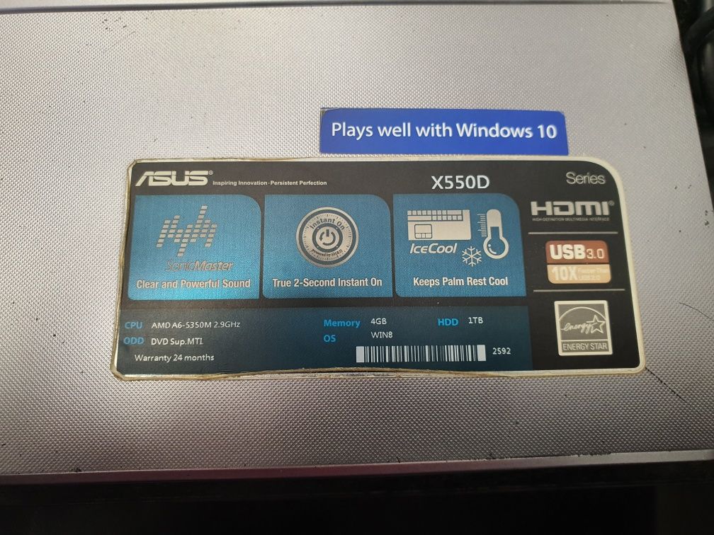 Asus X550D  лаптоп
