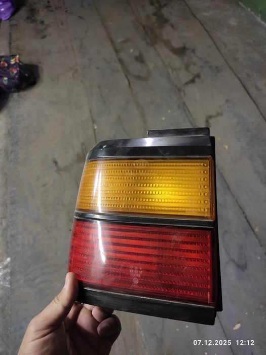 Фонарь задний левый пассат б3