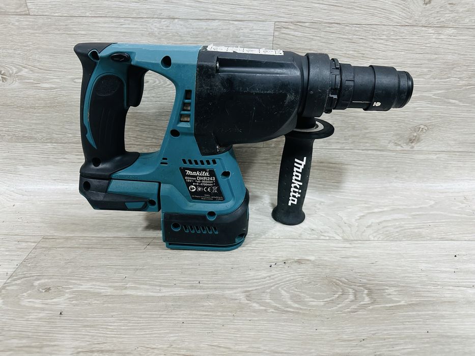 Rotopercut Makita DHR 243