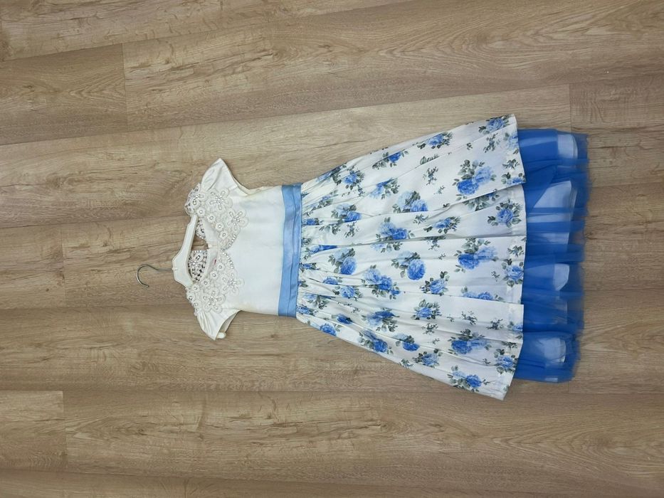 Платье детское нарядное