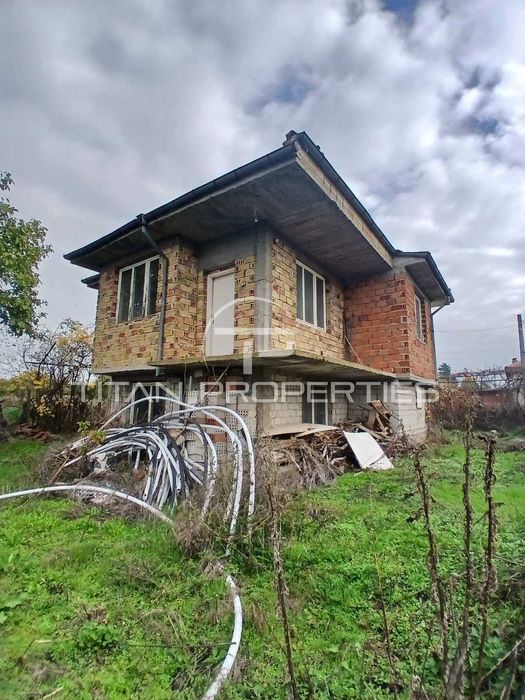 Двуетажна къща в Ръжево Конаре