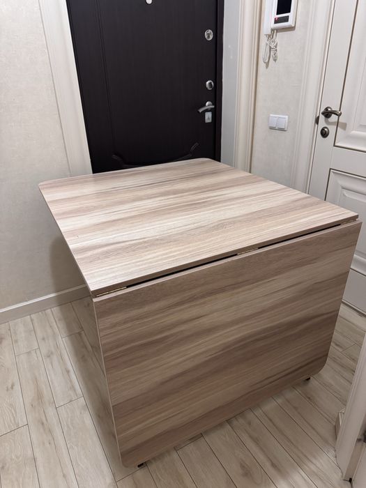 Продается раскладной стол