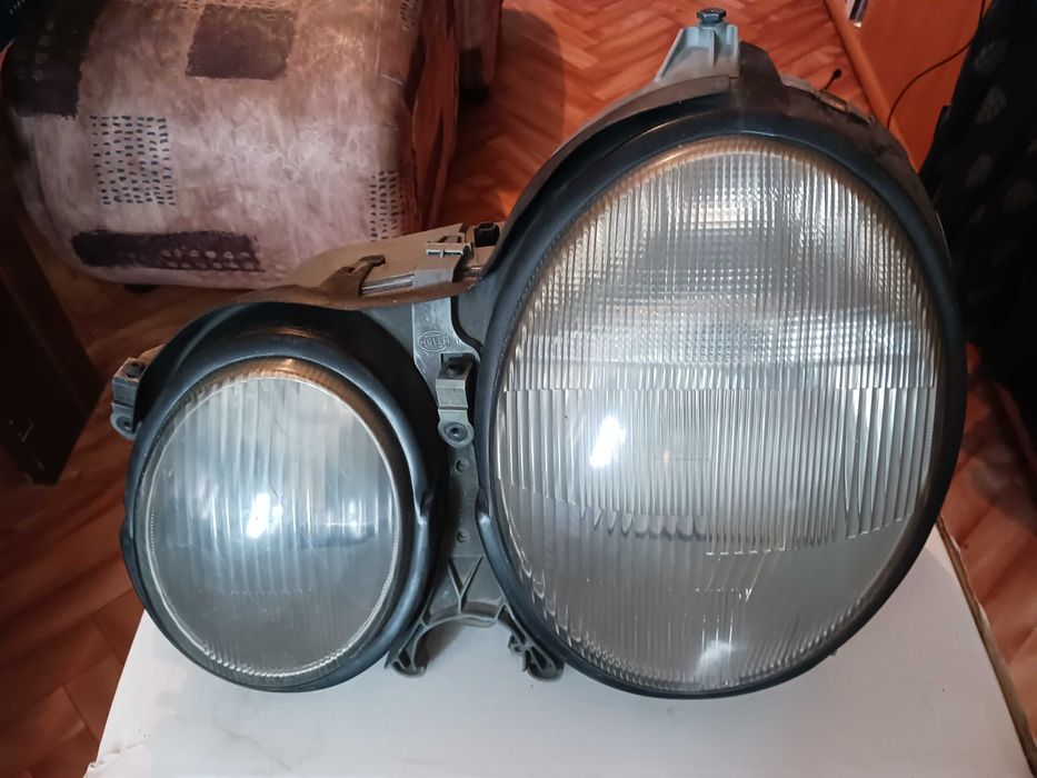 Фар Мерцедес Е класа W210
