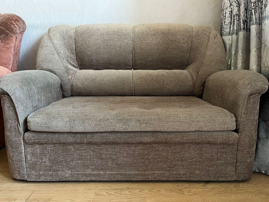 Продаётся диван-кровать.