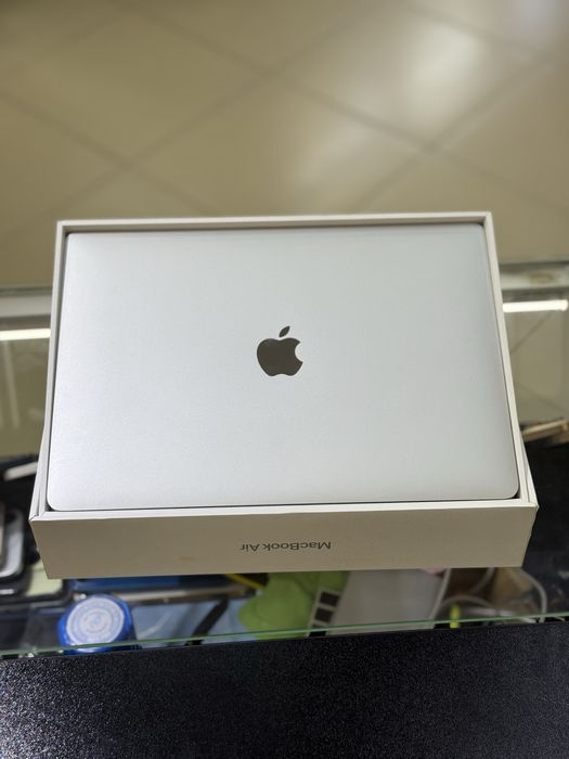 Macbook Air M1 8/256