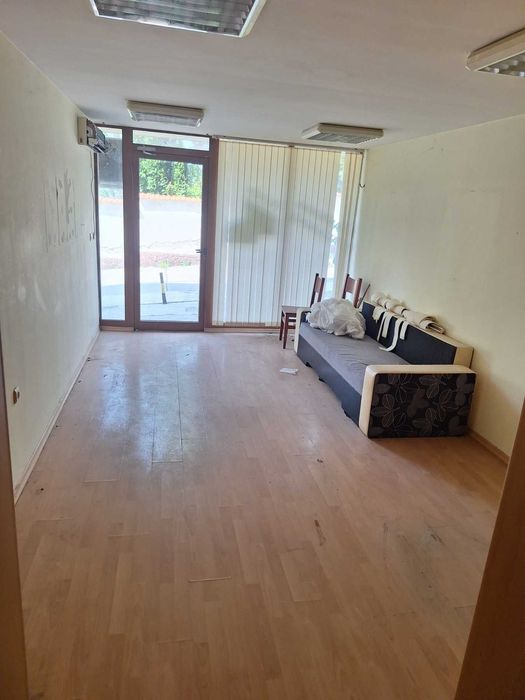 Дава се под наем Магазин в Плевен, Дружба 3 - 26 кв.м за 204 € - Снимка #2