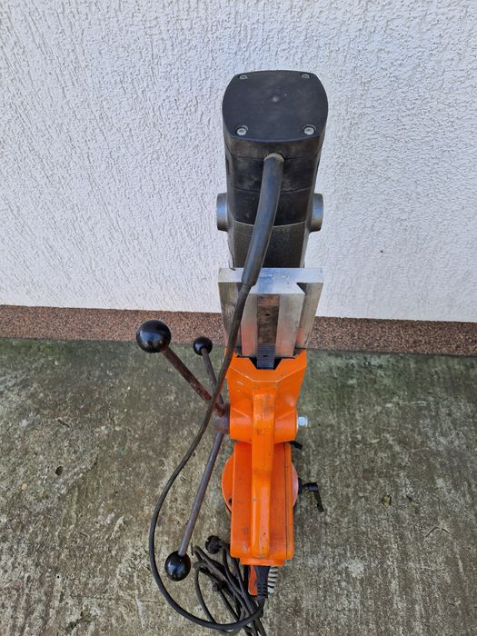 Flex BSS 1202 VR - masina de gaurit cu talpa magnetica