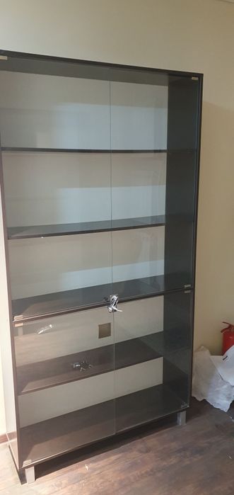 Продам ветрину для сувениров