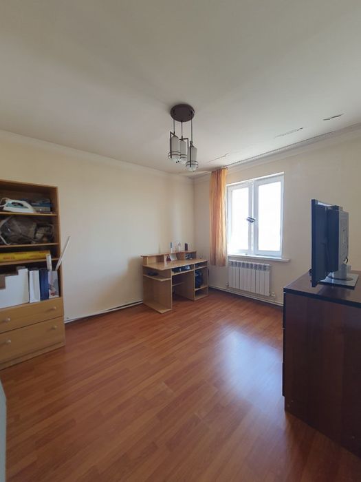 71kv.m 3 комнаты. Без посредников. Торг