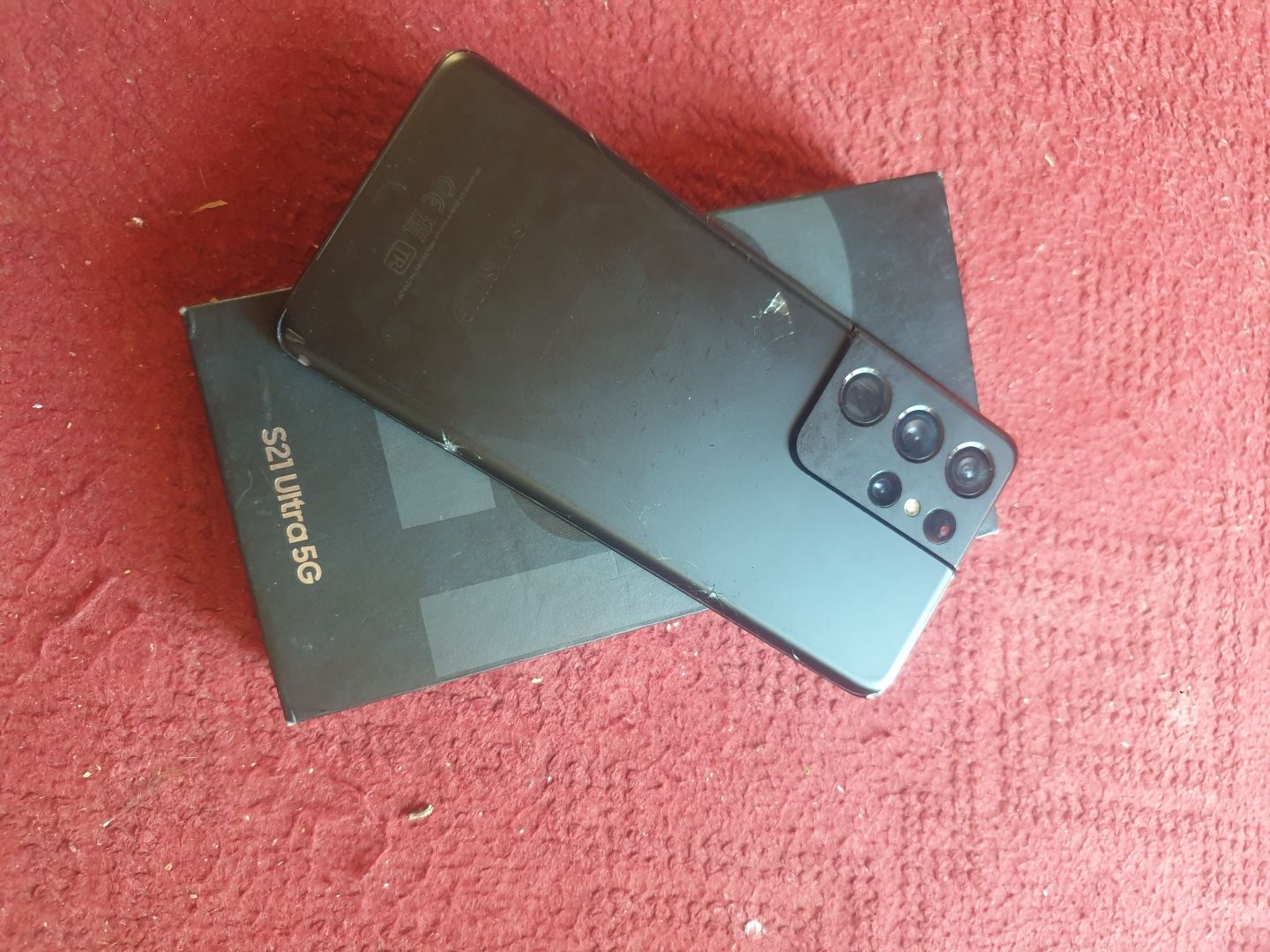Samsung galaxy S21 ultra 12/256gb sotiladi.