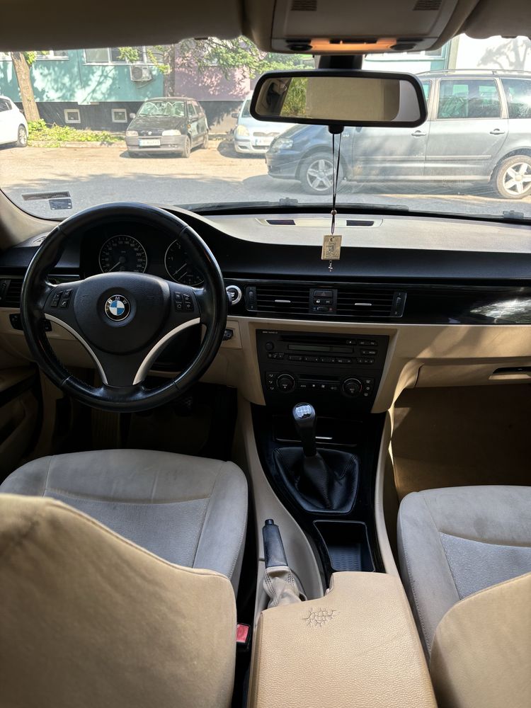 BMW Е90 320d 2006 година