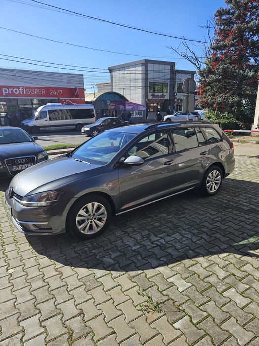 Vand Golf 7, an fabricație 2018, proprietar!