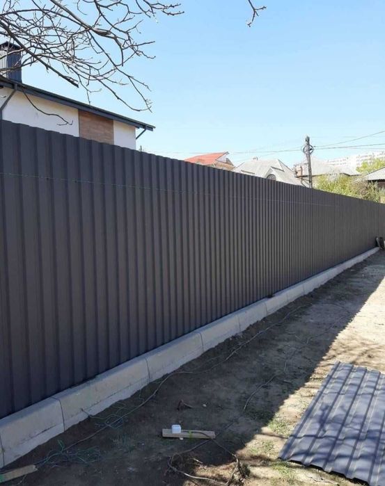 Meșter la garduri cu experiență în domeniul de peste 15 ani în constru