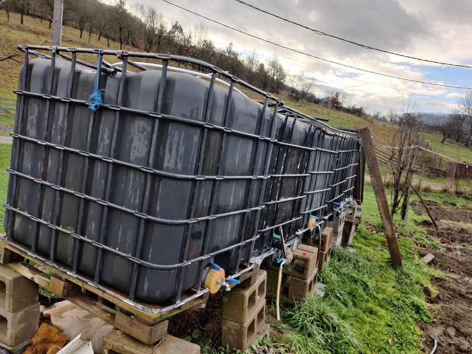 Vand 4buc. recipient/rezervor 1mc pentru colectare apa.