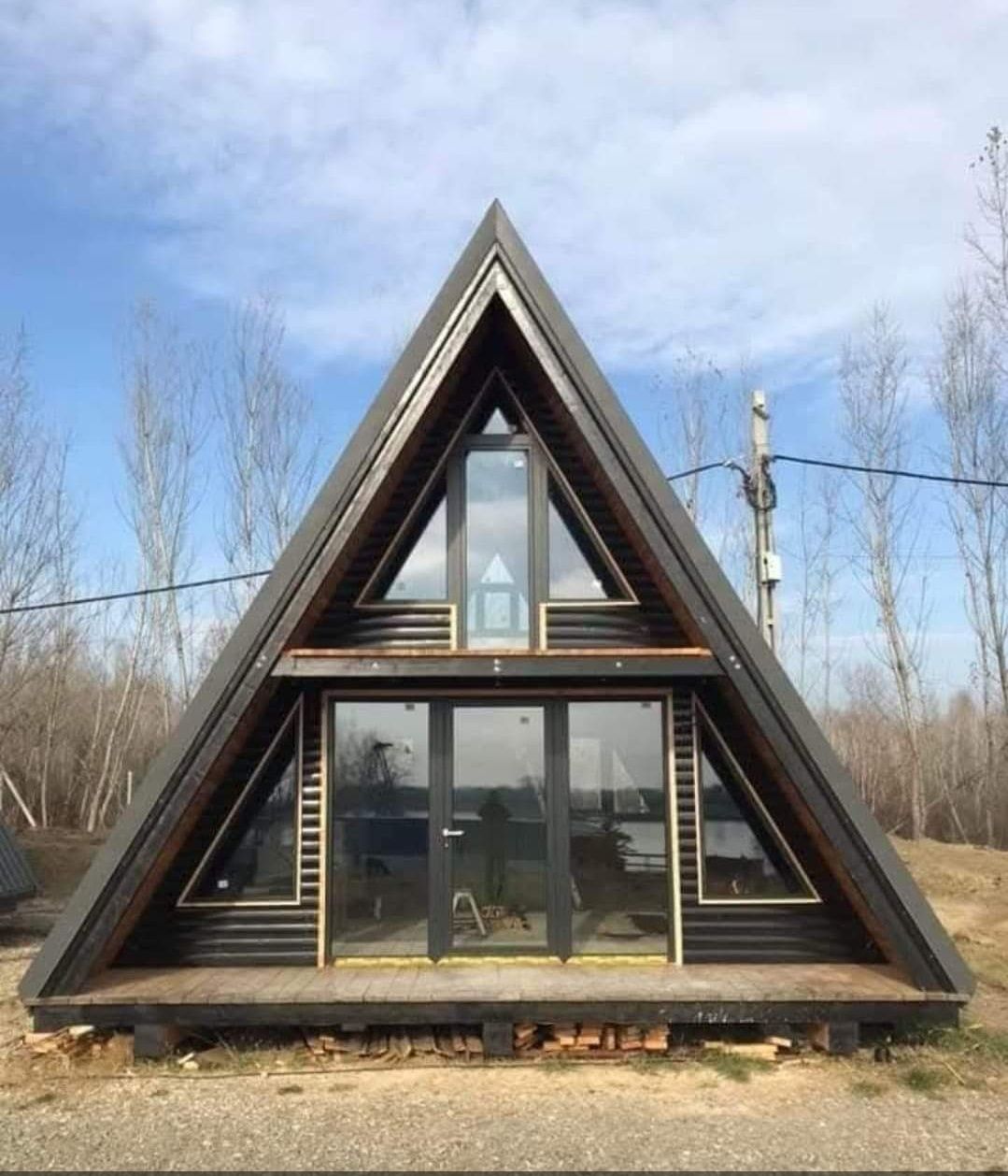 Terase, cabane tip A de vacanță etc.