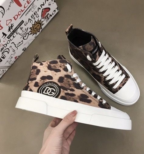 Dolce gabbana calitate