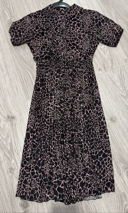 Rochie dama , marimea S , stare bună