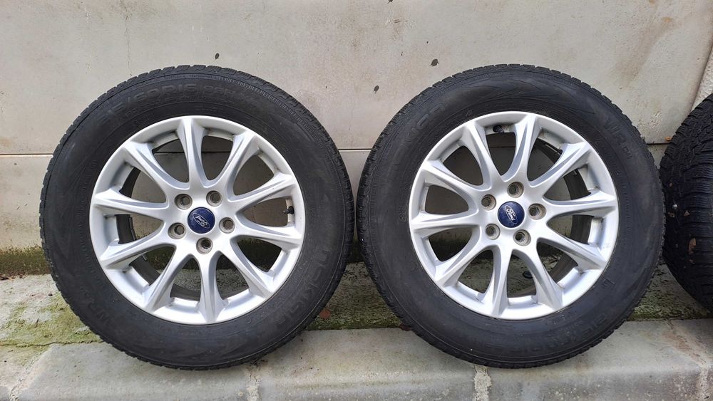 Jante Ford Focus Mondeo Kuga r16 Anvelope Nokian Iarna si Senzori Roti