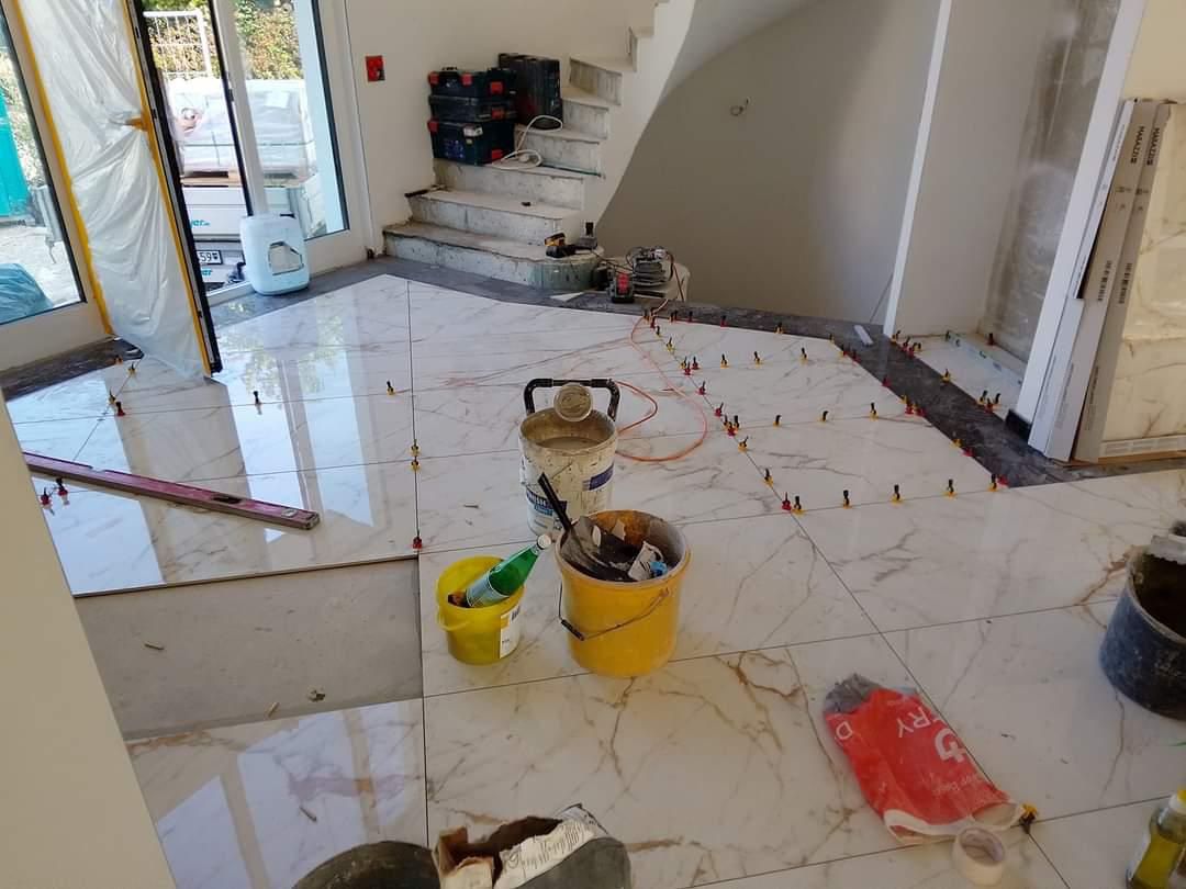 Meserias Renovari Apartamente/case