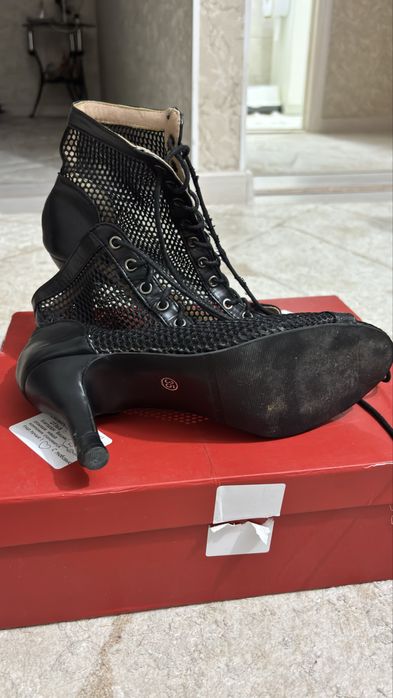 Продам туфли для танцев