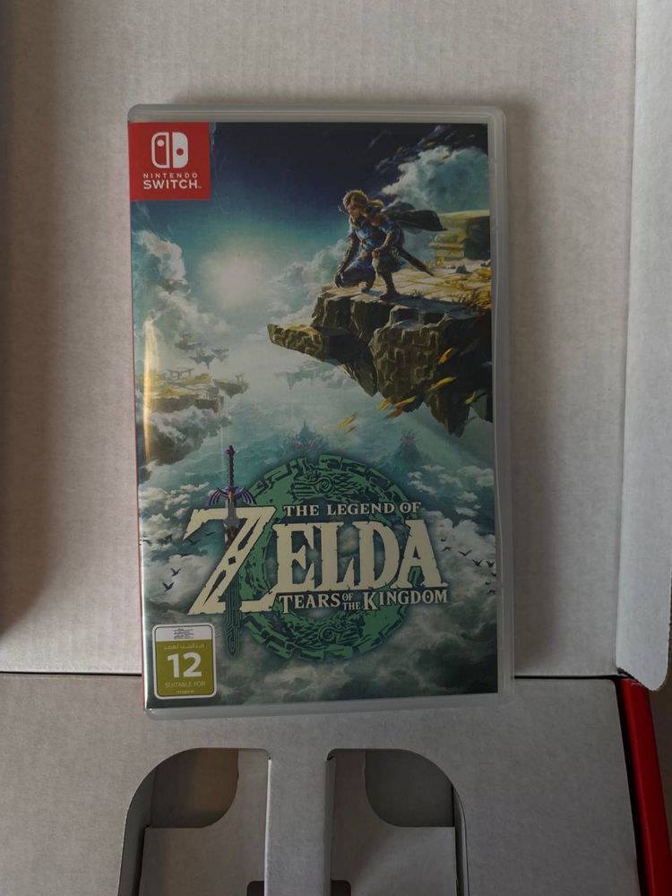 Nintendo Switch OLED красный-синий + The Legend of Zelda